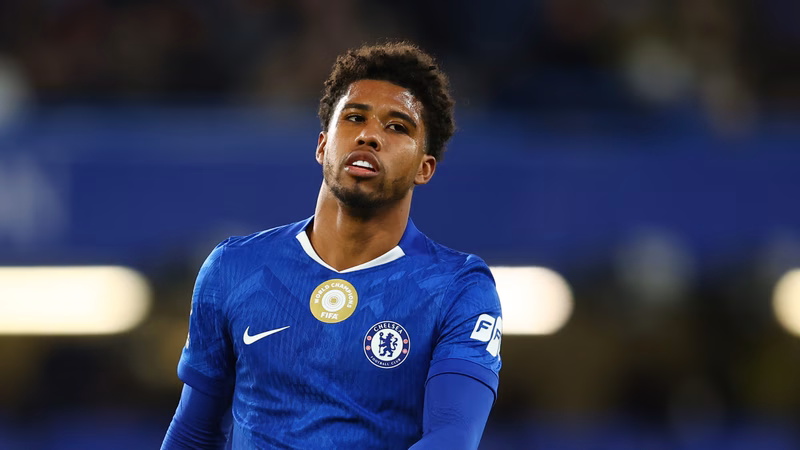 Manchester United face Premier League competition for Andrey Santos