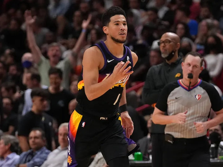 Phoenix Suns clinch playoff spot with Miami Heat victory