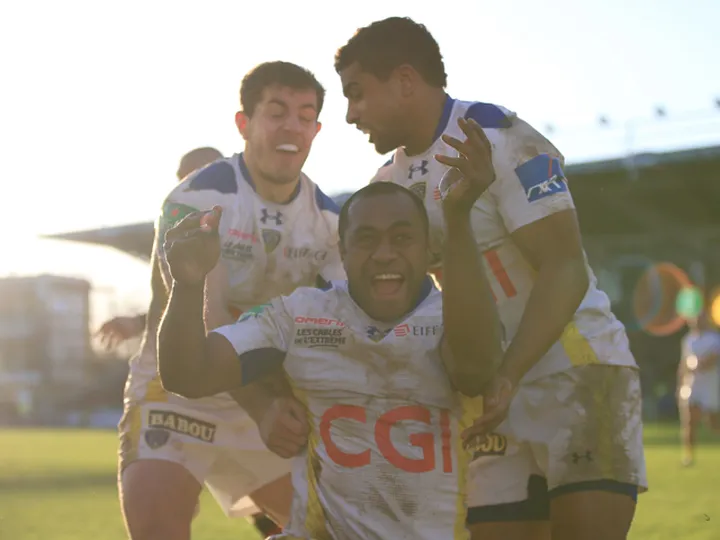 Late Clermont push downs Quins