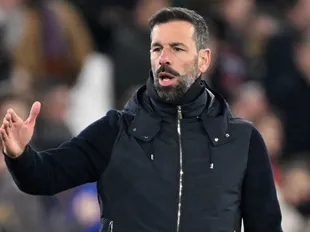 Leicester face Ukrainian, Portuguese battle to sign Brazilian centre-back?