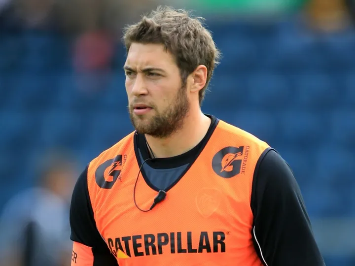 Kitchener signs new Leicester deal