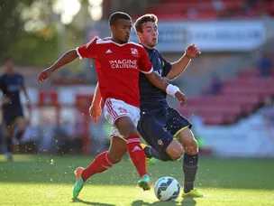 Thompson wins red-card appeal