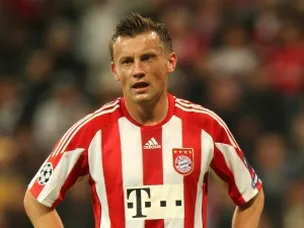 Olic up top for Wolfsburg
