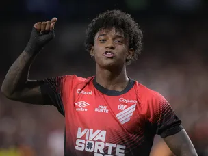 Wolves 'to rival' Benfica in race for £52m-rated Brazilian prospect