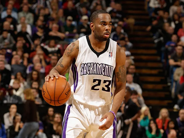 Nets acquire Thornton from Kings