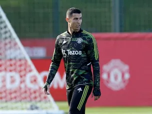 Cristiano Ronaldo back in starting XI for Manchester United