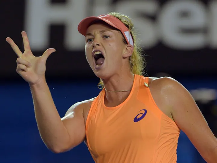 Stosur shocked by Vandeweghe