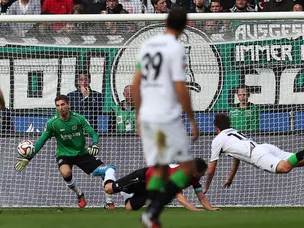 Monchengladbach ease past Hannover