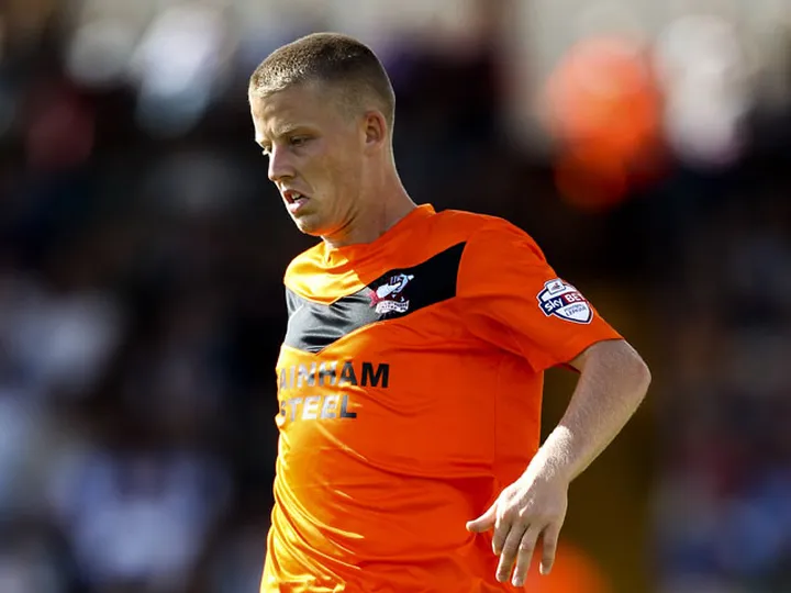 Lincoln loan Hawkridge from Scunthorpe