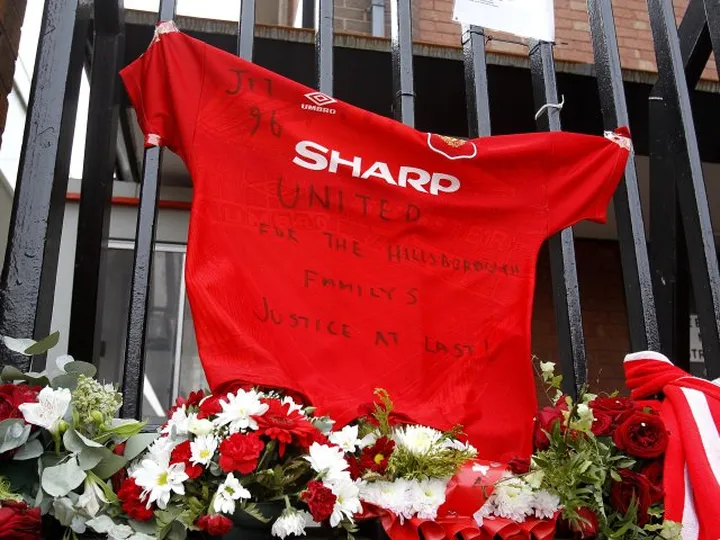 Police praise Liverpool, United fans