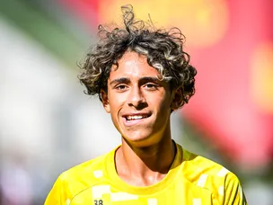 Three PL giants keen on Lens' new starlet