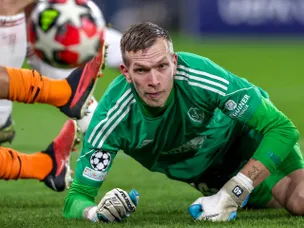 Potential Martinez replacement? Aston Villa confirm signing of international goalkeeper