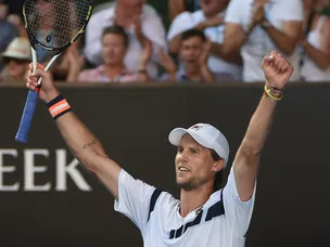 Seppi shocks Federer in four sets