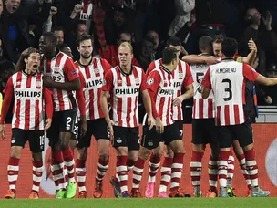 Luuk de Jong strike salvages point for PSV