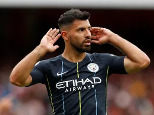 Guardiola hails "incredible" Aguero