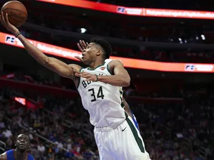 Bucks sweep past Pistons to advance in playoffs