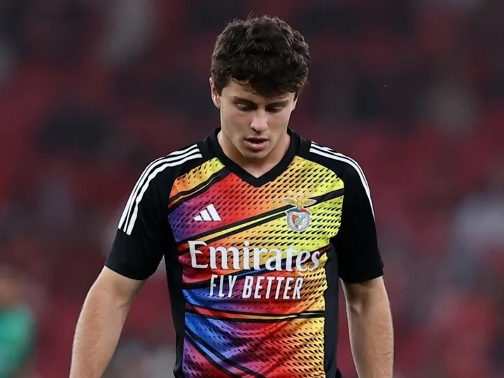 Taking a step back? Man United 'pull out' of race for midfield target