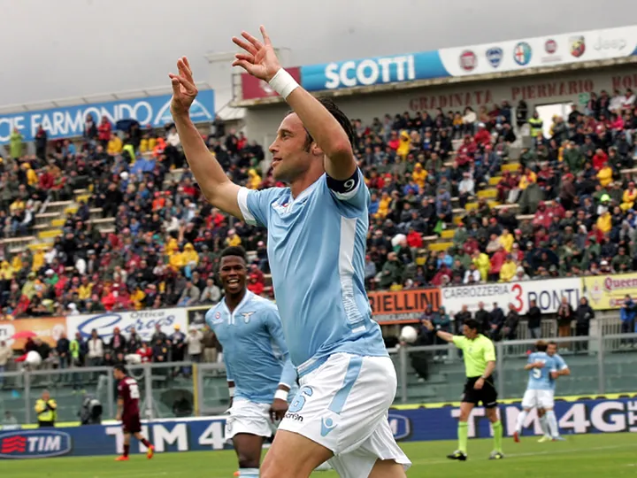 Lazio ease past Livorno