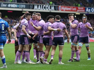 Scotland hang on to beat Italy in final Six Nations game