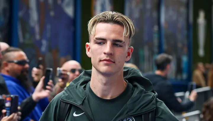 Chelsea transfer news: Blues wingers swap clubs as 19-year-old's loan exit confirmed