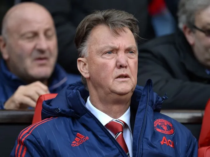 Van Gaal defends Fellaini after Huth incident