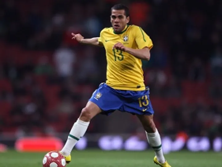 Daniel Alves: 'We aren't inferior to Spain'