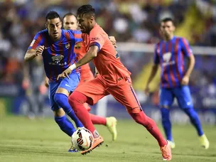 Camarasa strike earns Levante point