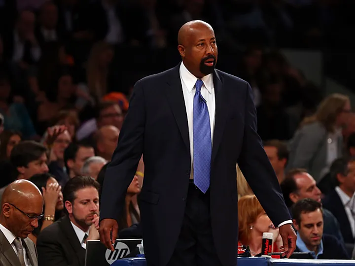 Knicks relieve Woodson of duties
