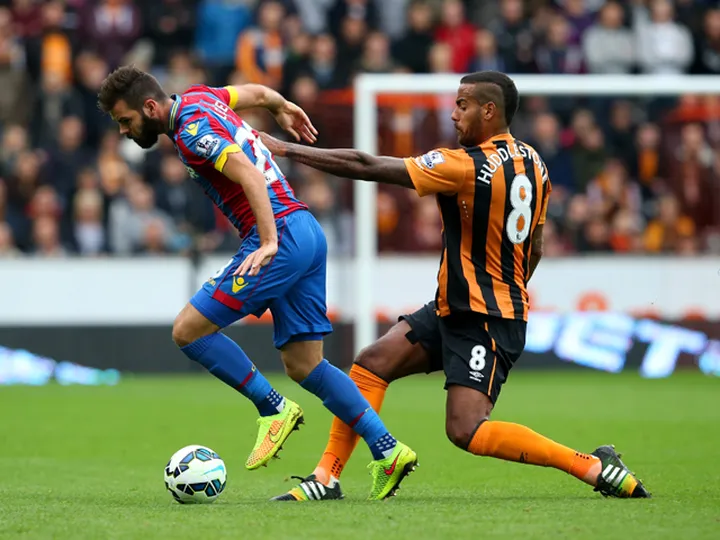 Hull, Palace goalless