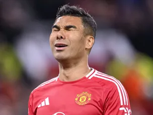 Casemiro replacement: Ex-Man Utd treble winner chooses Prem midfield star
