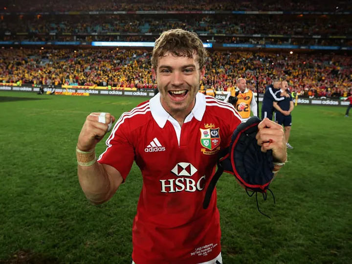 Halfpenny wins Writers' Club award