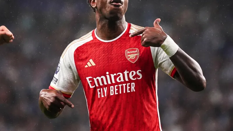Vini Jr to Arsenal? Shock signing 'approved at all levels' amid Real contract struggles