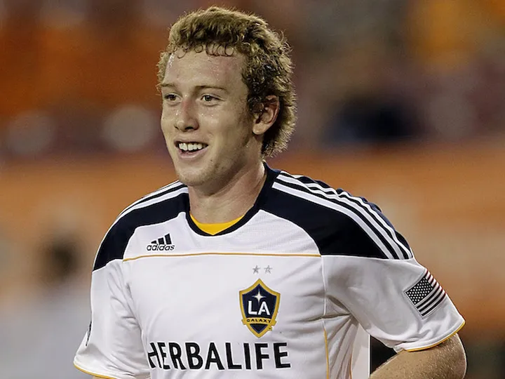 Wolves trial LA Galaxy striker