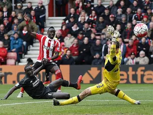 Southampton comeback stuns Liverpool