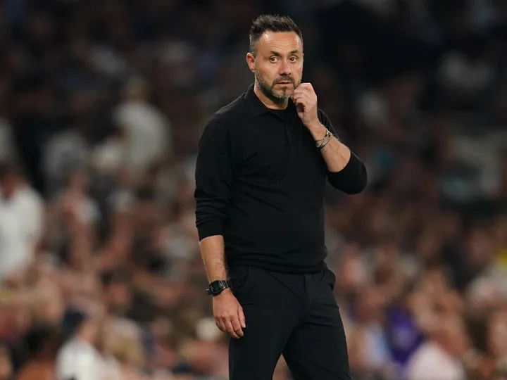 'That's dressing room talk' — De Zerbi's Tottenham approach frustrates English icon