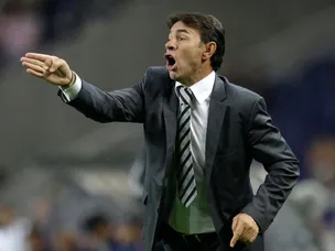 Resino: 'Good time to play Barca'