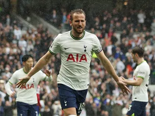Ryan Mason: 'Tottenham are very lucky to have Harry Kane'