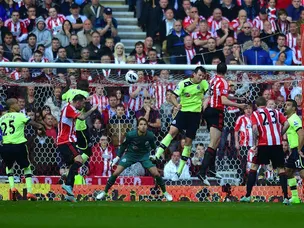 Sunderland equalise late on against 10-man Newcastle United