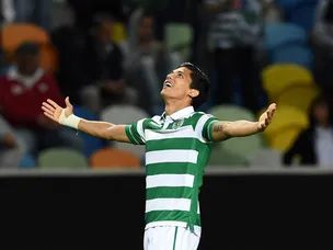 Sporting keep up pressure on Porto