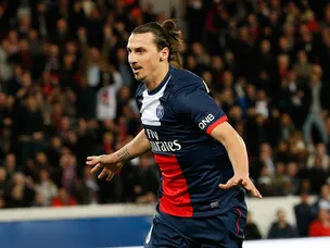 Lavezzi, Ibrahimovic fire PSG ahead