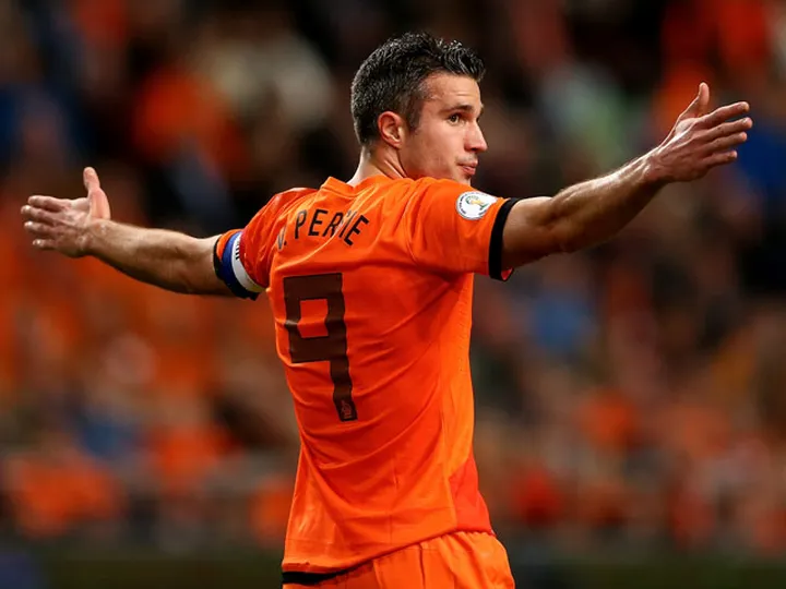 Netherlands hit eight past Hungary