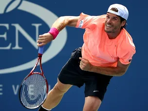 Haas progresses in Rotterdam