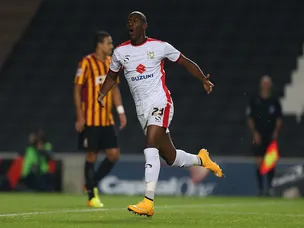 Barker praises Afobe ability
