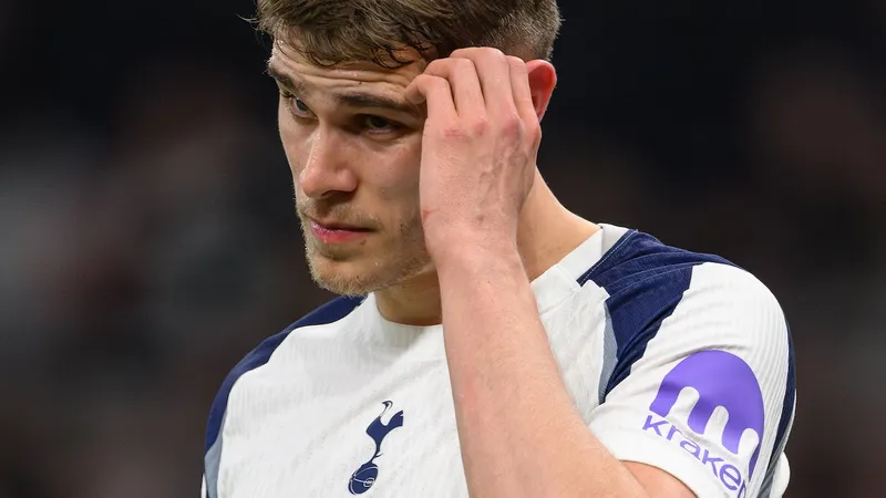 Van de Ven, Romero, Spence decisions: Predicted Spurs lineup vs. Man Utd