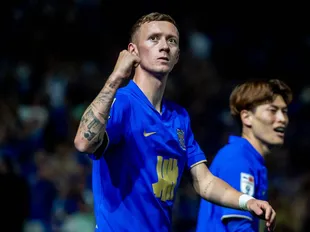 Poster boy battle: Sunderland 'rivalling' three PL rivals for £25m striker