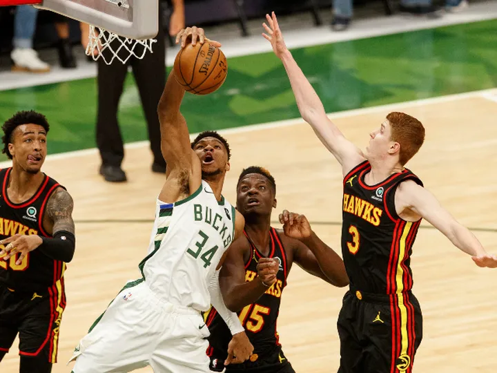 Giannis Antetokounmpo inspires Bucks to series-levelling win over Hawks