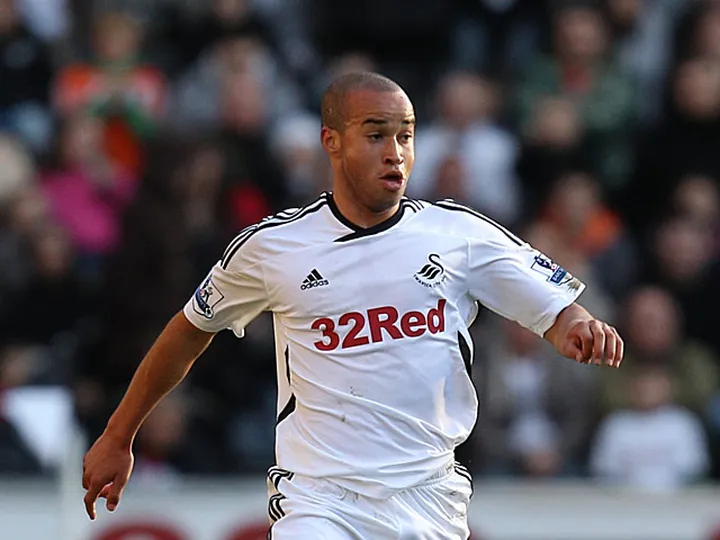 Palace sign Richards on loan