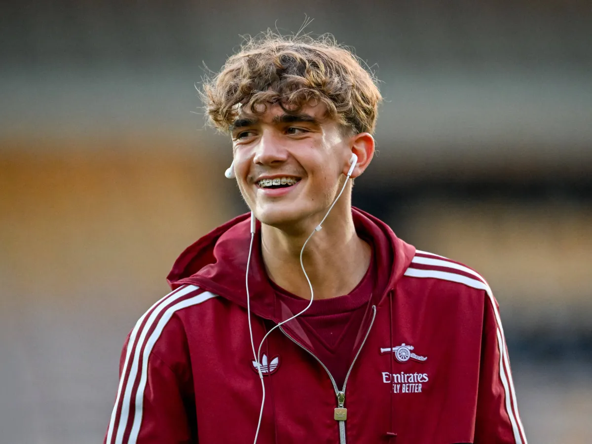 Arsenal confirm Mansfield starting lineup as Arteta makes huge Dowman, Salmon calls