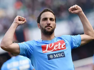 Higuain returns for Napoli