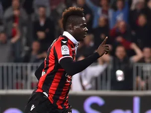 Balotelli helps Italy to victory on return